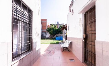 VENTA Casa patio y cochera NUEVO VALOR