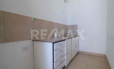 VENTA LOCALES , UNO en ESQUINA y TRES DPTOS
