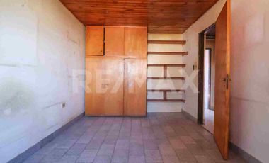 VENTA LOCALES , UNO en ESQUINA y TRES DPTOS