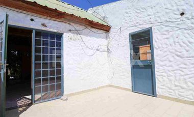 VENTA LOCALES , UNO en ESQUINA y TRES DPTOS