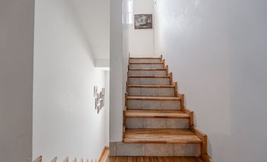 VENTA CASA ZARATE CENTRO PERMUTA