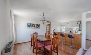 VENTA CASA ZARATE CENTRO PERMUTA