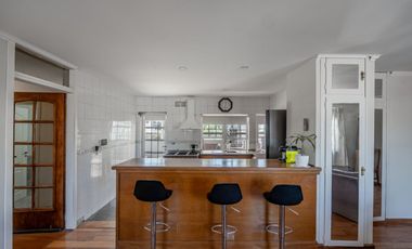 VENTA CASA ZARATE CENTRO PERMUTA