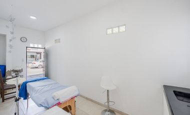 VENTA CASA ZARATE CENTRO PERMUTA