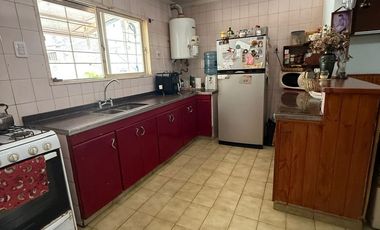 VENTA CASA CENTRICA - ESPERANZA