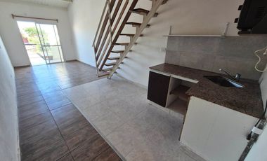 VENTA 2 AMBIENTES EN LOFT CON BALCON CASEROS