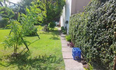 VENTA 2 CASAS FONDO TERRENO 500M2 MERCADO CENTRAL