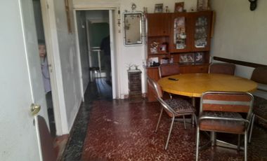 VENTA 2 CASAS FONDO TERRENO 500M2 MERCADO CENTRAL