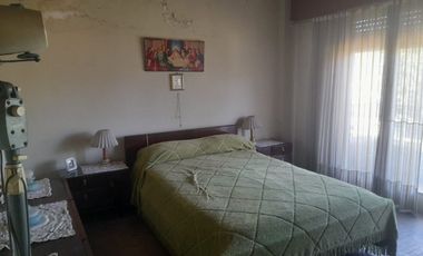 VENTA 2 CASAS FONDO TERRENO 500M2 MERCADO CENTRAL