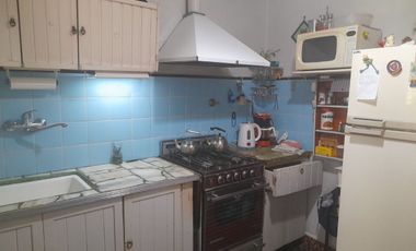 VENTA 2 CASAS FONDO TERRENO 500M2 MERCADO CENTRAL