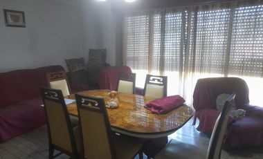 VENTA 2 CASAS FONDO TERRENO 500M2 MERCADO CENTRAL