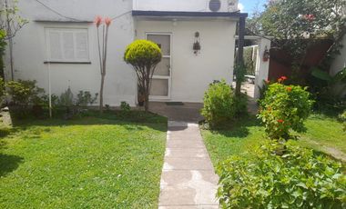 VENTA 2 CASAS FONDO TERRENO 500M2 MERCADO CENTRAL