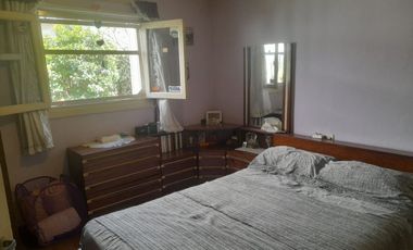 VENTA 2 CASAS FONDO TERRENO 500M2 MERCADO CENTRAL