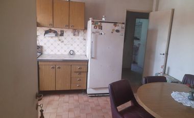 VENTA 2 CASAS FONDO TERRENO 500M2 MERCADO CENTRAL