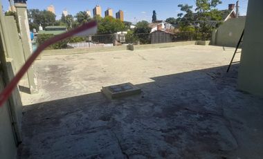 VENTA 2 CASAS FONDO TERRENO 500M2 MERCADO CENTRAL