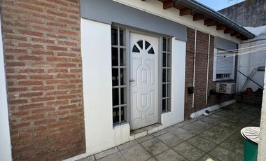 CASA EN VENTA MULTIFAMILIAR CON QUINCHO EN MORON