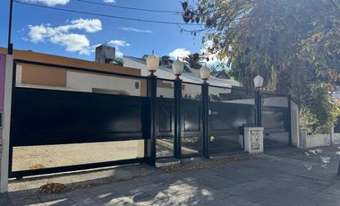 CASA EN VENTA MULTIFAMILIAR CON QUINCHO EN MORON