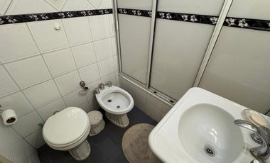 CASA EN VENTA MULTIFAMILIAR CON QUINCHO EN MORON