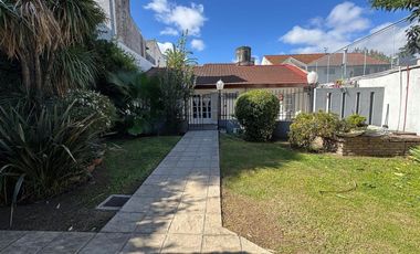 CASA EN VENTA MULTIFAMILIAR CON QUINCHO EN MORON