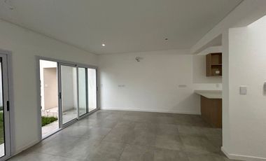 ALQUILER DUPLEX 4 AMB. JARDÍN Y COCHERA P. LELOIR
