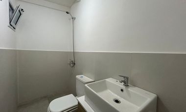 ALQUILER DUPLEX 4 AMB. JARDÍN Y COCHERA P. LELOIR
