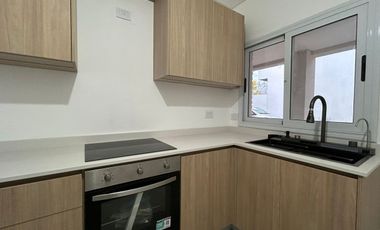 ALQUILER DUPLEX 4 AMB. JARDÍN Y COCHERA P. LELOIR