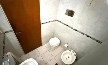 Casa en Venta 6 ambientes en Morón con Taller