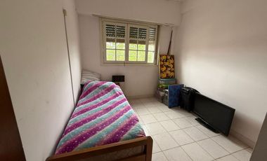 Casa en Venta 6 ambientes en Morón con Taller