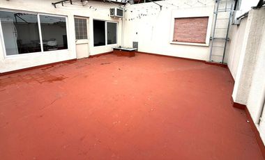 Casa en Venta 6 ambientes en Morón con Taller