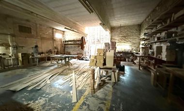 Casa en Venta 6 ambientes en Morón con Taller