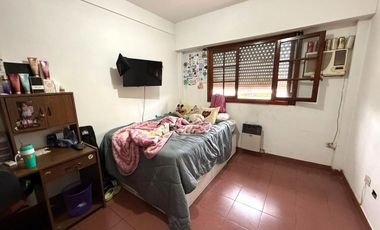 Casa en Venta 6 ambientes en Morón con Taller