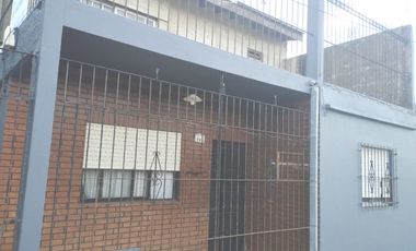 VENTA CASA MULTIFAMILIAR 5 AMB RAFAEL CASTILLO