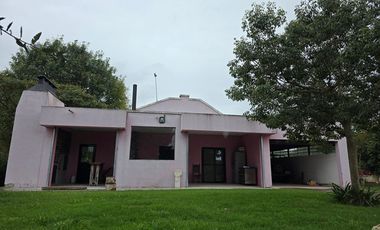 CASA QUINTA VENTA BARRIO QUINTAS DE GORINA