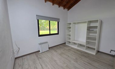 CASA QUINTA VENTA BARRIO QUINTAS DE GORINA