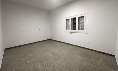 CASA EN VENTA FLORENCIO VARELA LOCAL