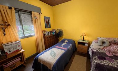 CASA EN VENTA FLORENCIO VARELA LOCAL