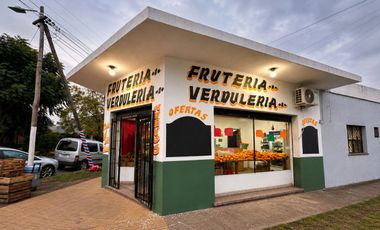 CASA EN VENTA FLORENCIO VARELA LOCAL