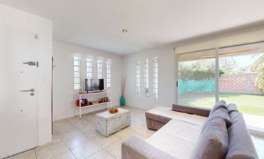 CASA EN VENTA GORINA 3 DORMITORIOS CON PARQUE