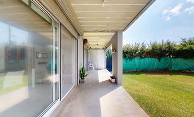 CASA EN VENTA GORINA 3 DORMITORIOS CON PARQUE