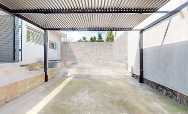 CASA EN VENTA GORINA 3 DORMITORIOS CON PARQUE