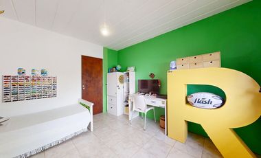 CASA EN VENTA GORINA 3 DORMITORIOS CON PARQUE