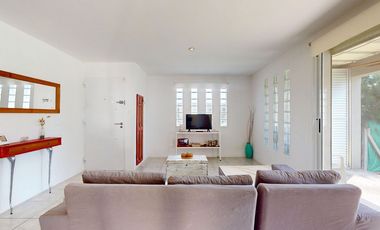 CASA EN VENTA GORINA 3 DORMITORIOS CON PARQUE