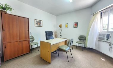 VENTA PH, MORON, 3 OFICINAS + LOCAL + DEPARTAMENTO