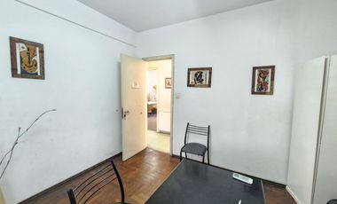 VENTA PH, MORON, 3 OFICINAS + LOCAL + DEPARTAMENTO