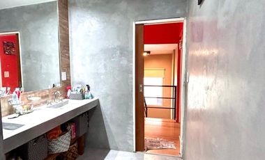 VENTA CASA 4 AMB. PILETA B. CERRADO BELLA VISTA