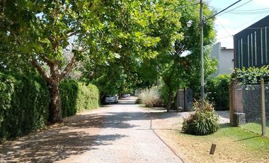VENTA CASA 4 AMB. PILETA B. CERRADO BELLA VISTA