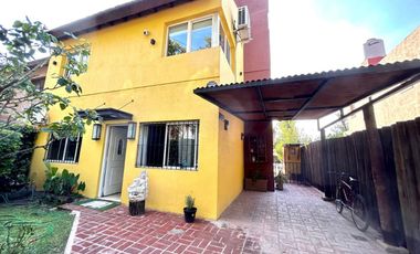 VENTA CASA 4 AMB. PILETA B. CERRADO BELLA VISTA