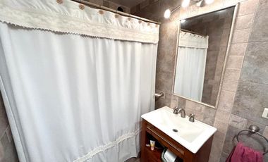 VENTA CASA 4 AMB. PILETA B. CERRADO BELLA VISTA