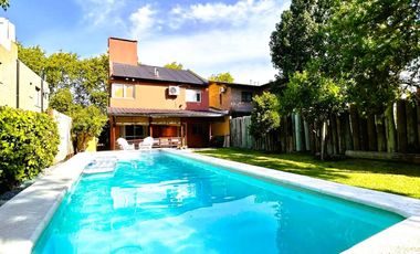 VENTA CASA 4 AMB. PILETA B. CERRADO BELLA VISTA