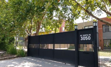 VENTA CASA 4 AMB. PILETA B. CERRADO BELLA VISTA
